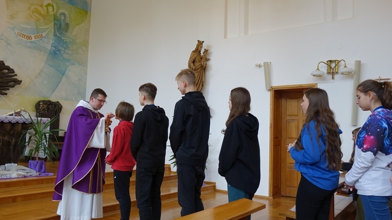 Pieszyce. Salezjanki chcą być "w kontakcie" z młodzieżą