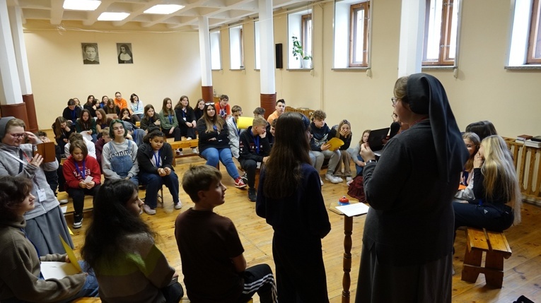 Pieszyce. Salezjanki chcą być "w kontakcie" z młodzieżą