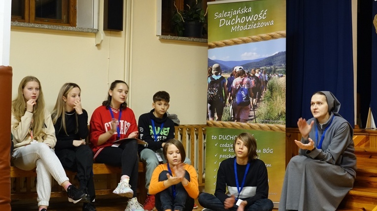 Pieszyce. Salezjanki chcą być "w kontakcie" z młodzieżą
