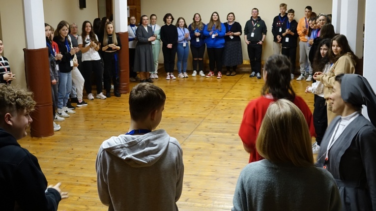 Pieszyce. Salezjanki chcą być "w kontakcie" z młodzieżą
