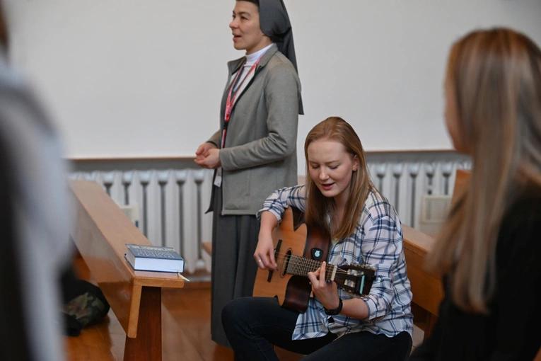 Pieszyce. Salezjanki chcą być "w kontakcie" z młodzieżą
