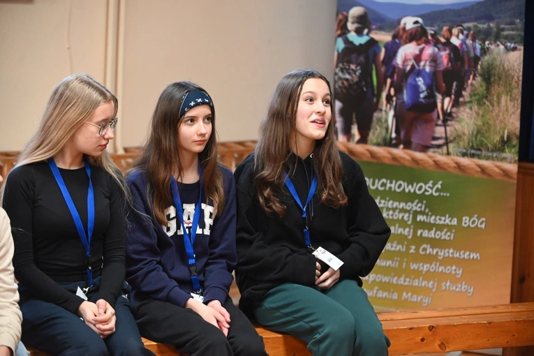 Pieszyce. Salezjanki chcą być "w kontakcie" z młodzieżą