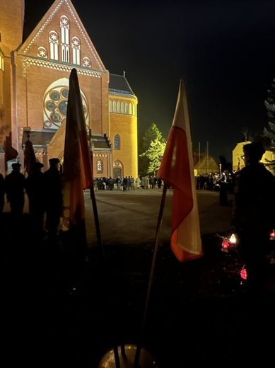 Modlitwa i apel pamięci w Żarach