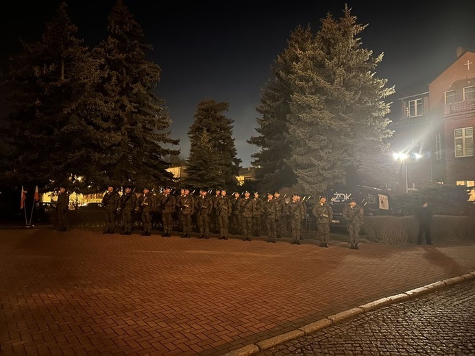 Modlitwa i apel pamięci w Żarach