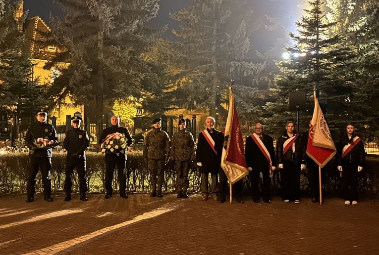 Modlitwa i apel pamięci w Żarach