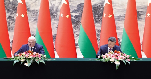 ISW: Przywódcy Białorusi i Chin podpisali dokumenty pozwalające na omijanie sankcji nałożonych na Rosję
