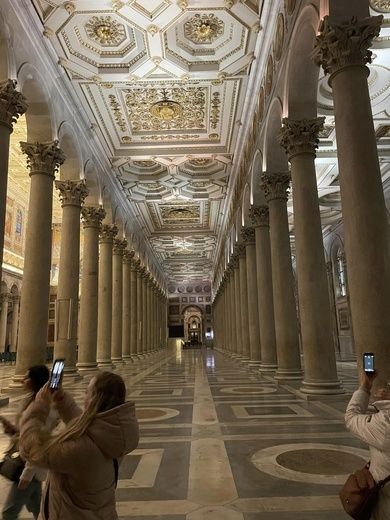 Świebodzice. Zabrali służbę liturgiczną na spotkanie z papieżem
