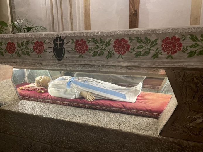 Świebodzice. Zabrali służbę liturgiczną na spotkanie z papieżem
