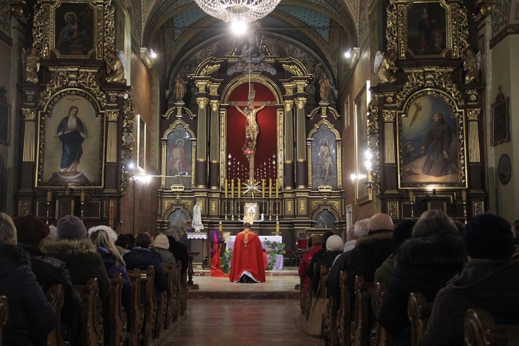 Przez cały rok w piątki, a w Wielkim Poście codziennie