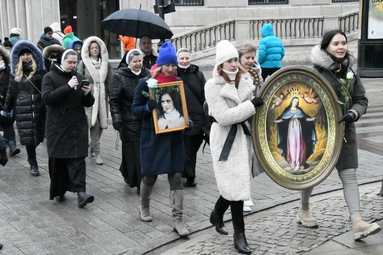 Kobiecy Różaniec 