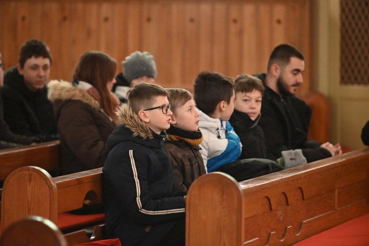 Jedlina-Zdrój. Zawody służby liturgicznej w tenisa stołowego i w szachach