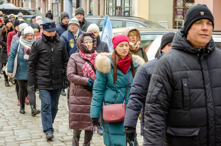 Marcowa procesja różańcowa z Wojownikami Maryi