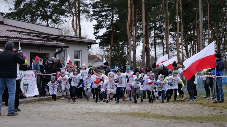 Bieg Tropem Wilczym w Jaworzynie Śl.