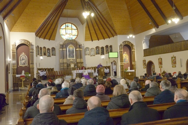 25 lat parafii pw. Zesłania Ducha Świętego w Zwoleniu