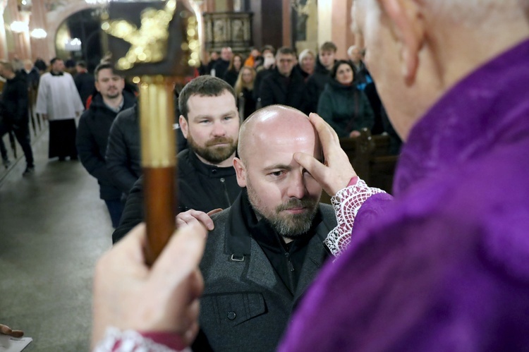 Kwartalne bierzmowanie w świdnickiej katedrze