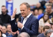 Tusk: Nie powinniśmy mieć religii w szkołach