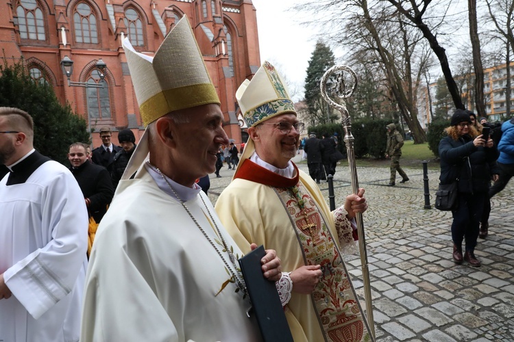 Sakra i ingres nowego biskupa gliwickiego