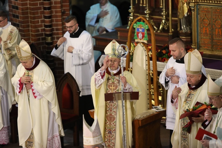 Sakra i ingres nowego biskupa gliwickiego