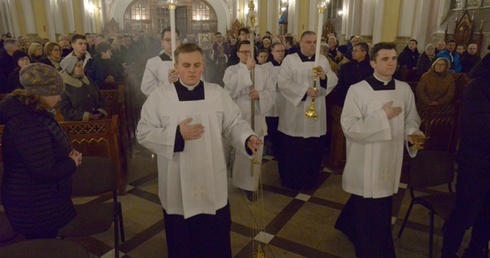 Pierwsza rocznica śmierci bp. Adama Odzimka