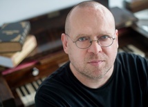 Adam Strug: Należę do gatunku śpiewaczego