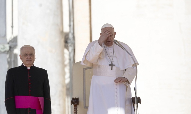 Papież: w liturgii nie wolno rezygnować z symboli, trzeba je wyjaśniać