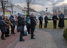 Każdego dnia modlą się w intencji ojczyzny za wstawiennictwem św. Jana Pawła II.