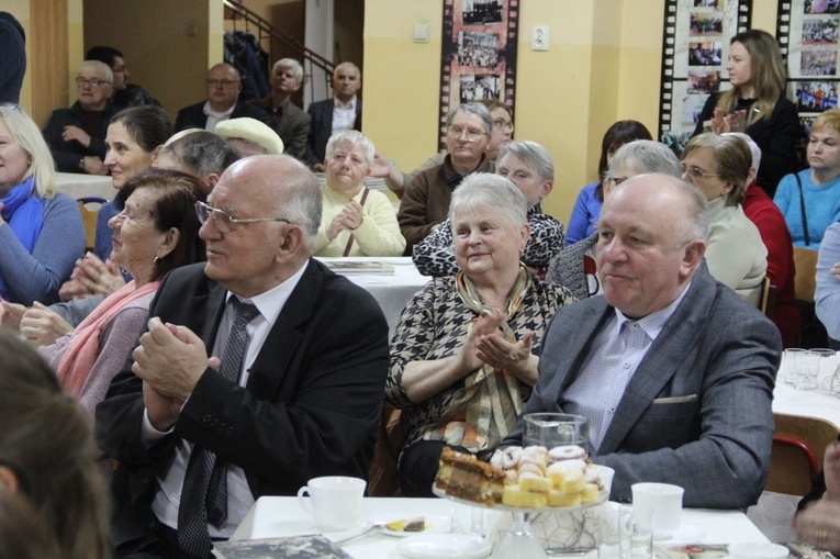 Niedomice. Promocja książki ks. Łukasza Bochenka