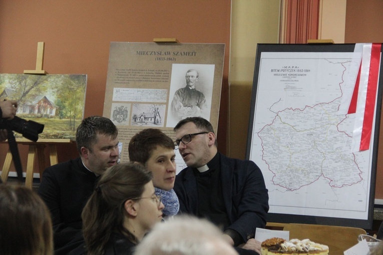 Niedomice. Promocja książki ks. Łukasza Bochenka