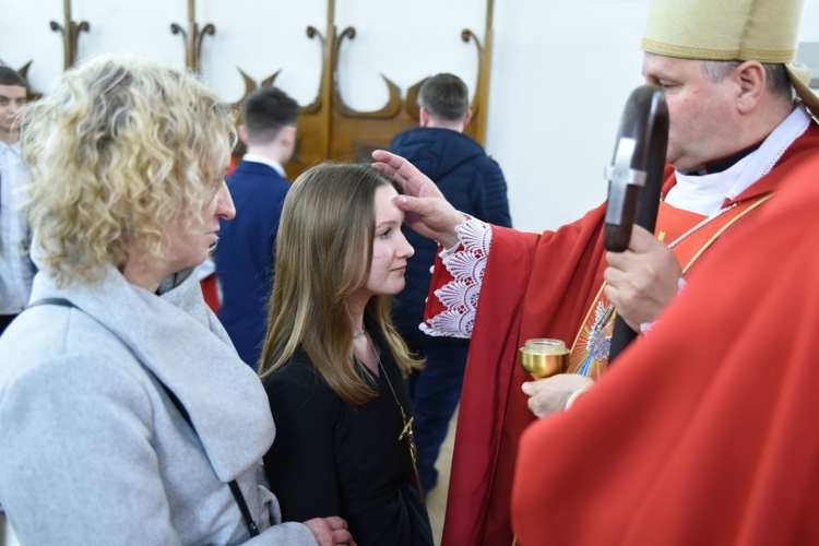 Bierzmowanie u św. Małgorzaty w Nowym Sączu, cz. 1