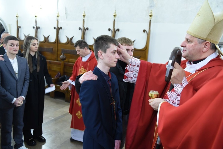 Bierzmowanie u św. Małgorzaty w Nowym Sączu, cz. 1