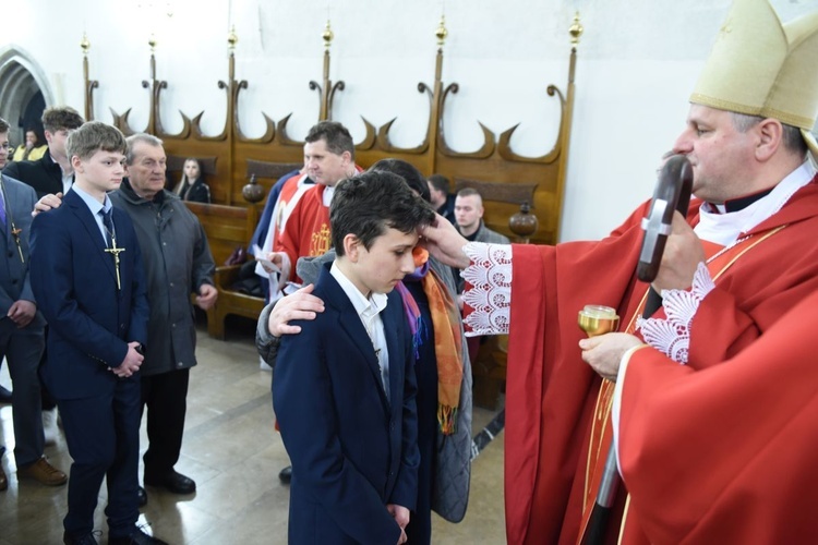 Bierzmowanie u św. Małgorzaty w Nowym Sączu, cz. 1