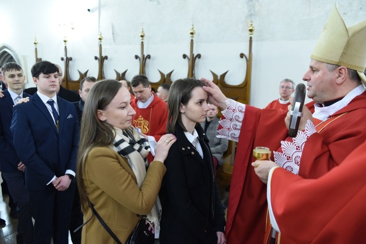 Bierzmowanie u św. Małgorzaty w Nowym Sączu, cz. 1