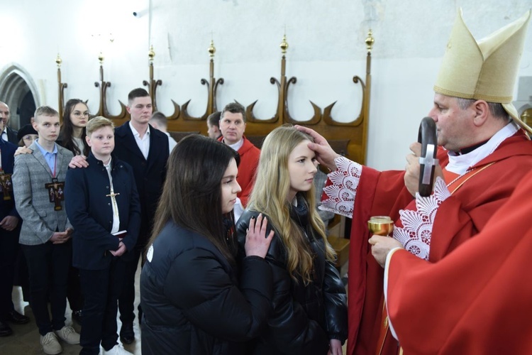 Bierzmowanie u św. Małgorzaty w Nowym Sączu, cz. 1