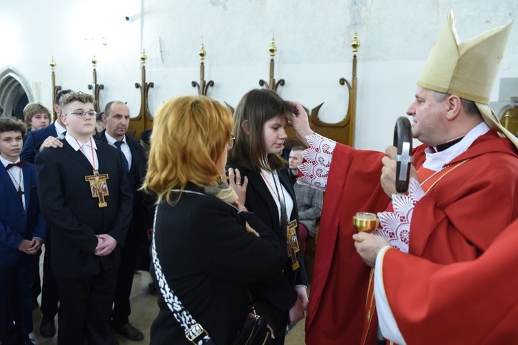 Bierzmowanie u św. Małgorzaty w Nowym Sączu, cz. 1