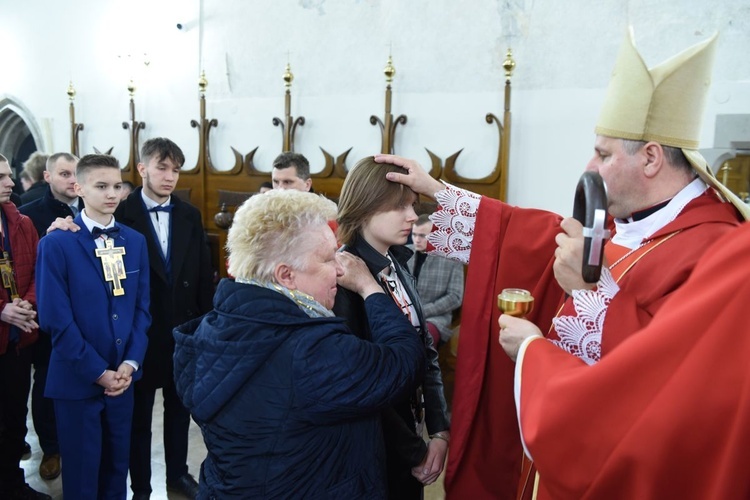 Bierzmowanie u św. Małgorzaty w Nowym Sączu, cz. 1