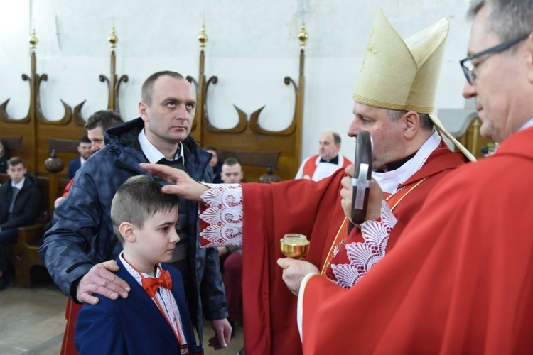 Bierzmowanie u św. Małgorzaty w Nowym Sączu, cz. 1