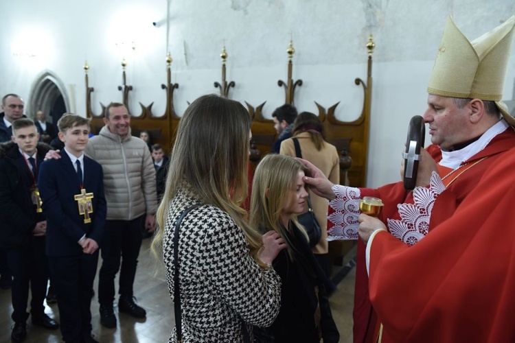 Bierzmowanie u św. Małgorzaty w Nowym Sączu, cz. 1