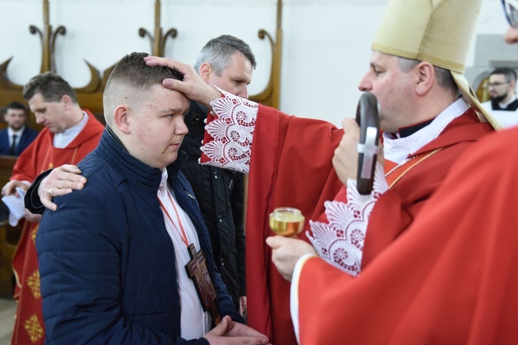 Bierzmowanie u św. Małgorzaty w Nowym Sączu, cz. 1