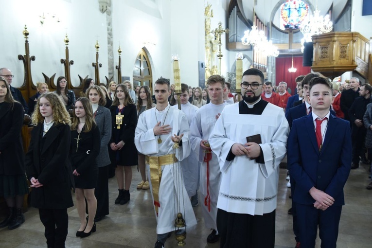 Bierzmowanie u św. Małgorzaty w Nowym Sączu, cz. 1