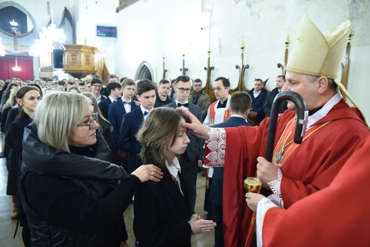 Bierzmowanie u św. Małgorzaty w Nowym Sączu, cz. 2 