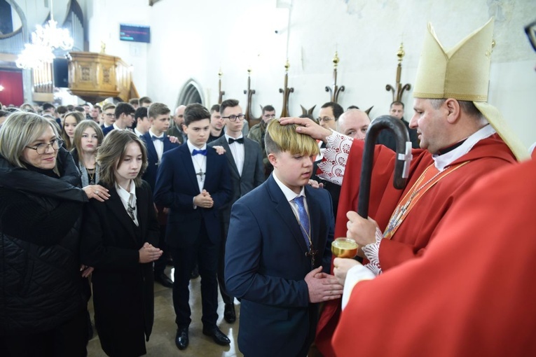 Bierzmowanie u św. Małgorzaty w Nowym Sączu, cz. 2 