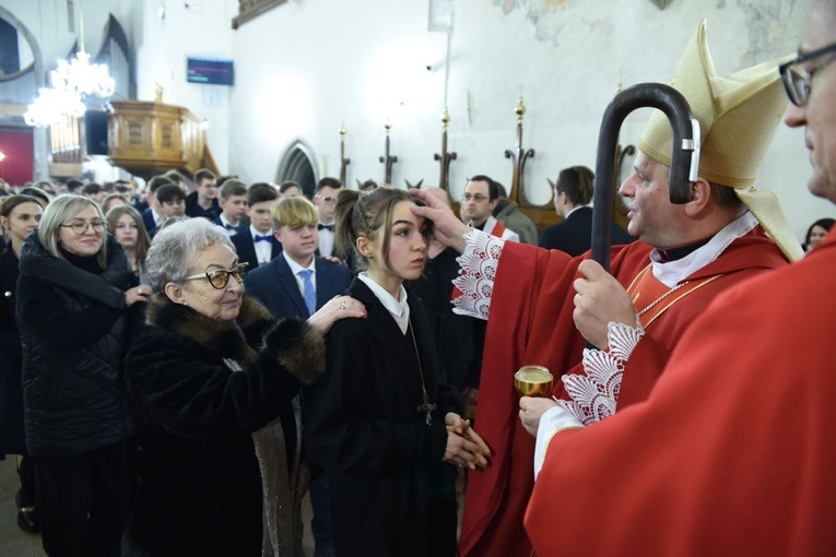 Bierzmowanie u św. Małgorzaty w Nowym Sączu, cz. 2 