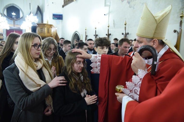 Bierzmowanie u św. Małgorzaty w Nowym Sączu, cz. 2 