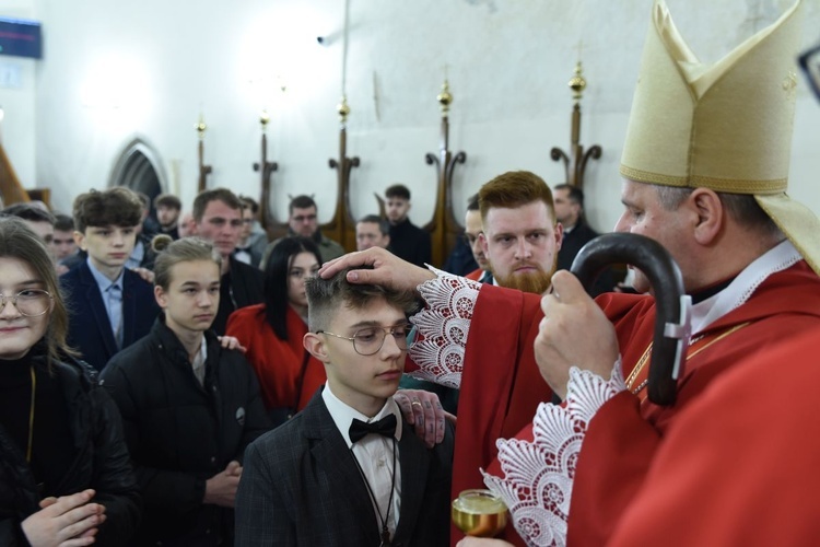 Bierzmowanie u św. Małgorzaty w Nowym Sączu, cz. 2 