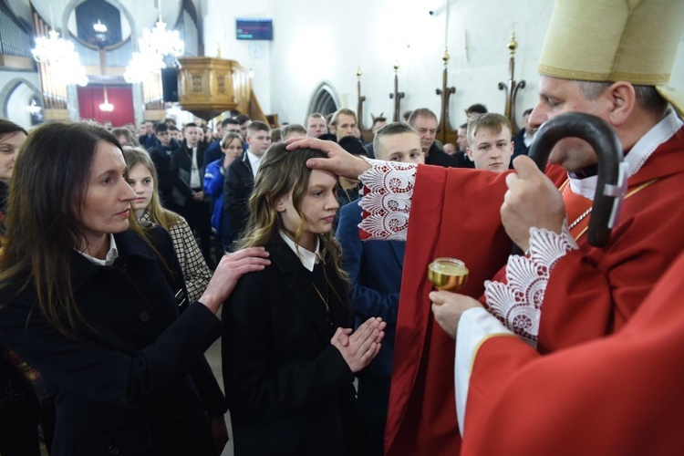 Bierzmowanie u św. Małgorzaty w Nowym Sączu, cz. 2 