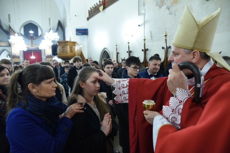 Bierzmowanie u św. Małgorzaty w Nowym Sączu, cz. 2 