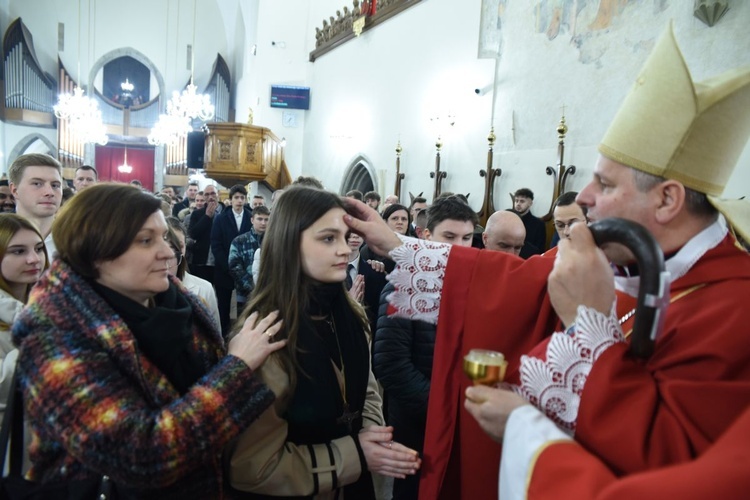 Bierzmowanie u św. Małgorzaty w Nowym Sączu, cz. 2 