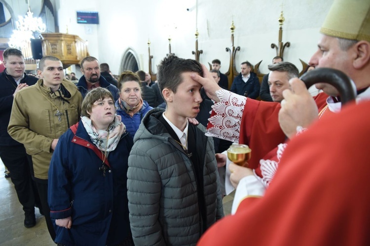 Bierzmowanie u św. Małgorzaty w Nowym Sączu, cz. 2 