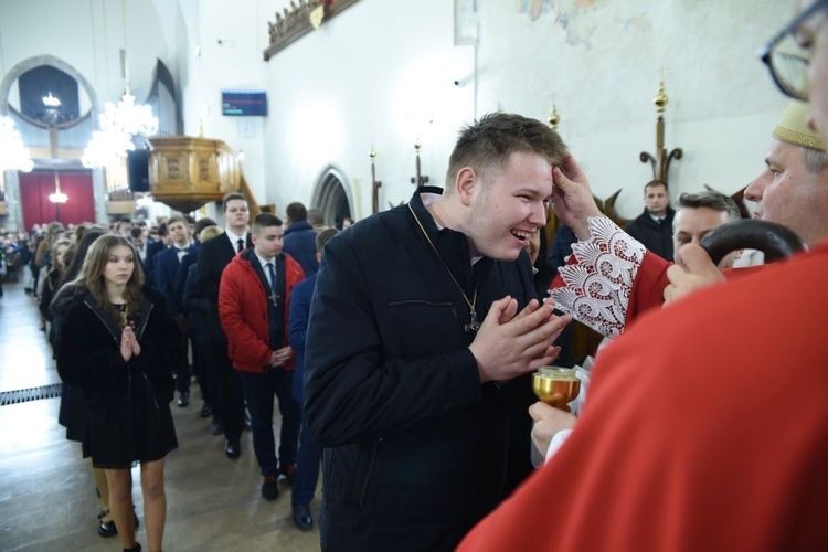 Bierzmowanie u św. Małgorzaty w Nowym Sączu, cz. 2 