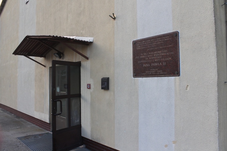 Scheda po papieżu Polaku 